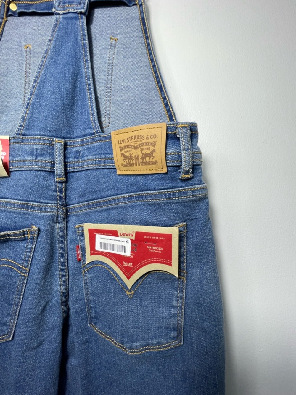 Levi's Girls Denim Overalls Blue Size 12 Stretch Adjustable Straps Pockets NWT - Picture 2 of 15